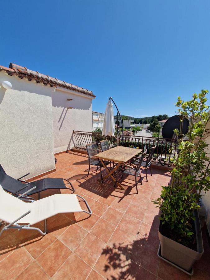 Apartments Dara Rogoznica  Εξωτερικό φωτογραφία